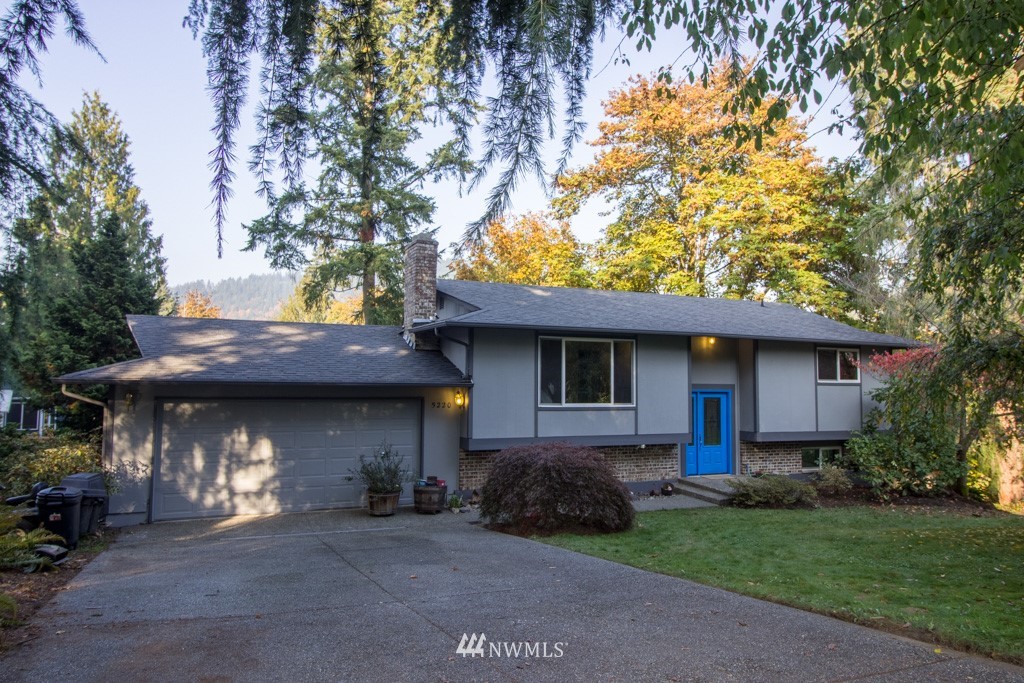 5220 Northeast 24th Street Renton, WA 98059 - Photo 1 of 10