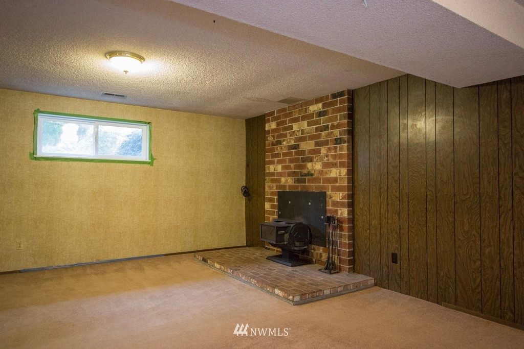 5220 Northeast 24th Street Renton, WA 98059 - Photo 10 of 10