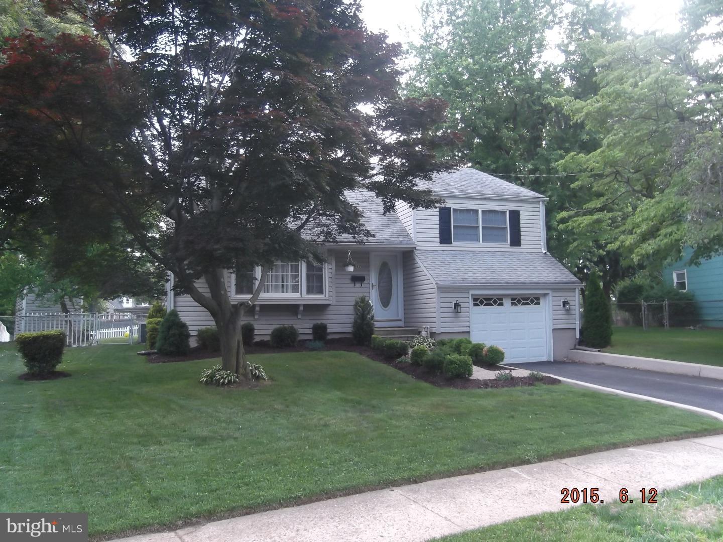 16 Miry Brook Road Hamilton, NJ 08690 - Photo 1 of 13
