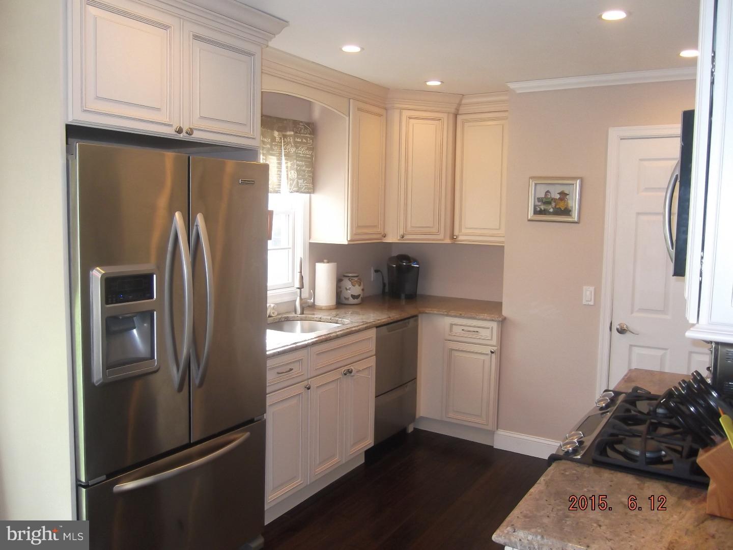 16 Miry Brook Road Hamilton, NJ 08690 - Photo 3 of 13