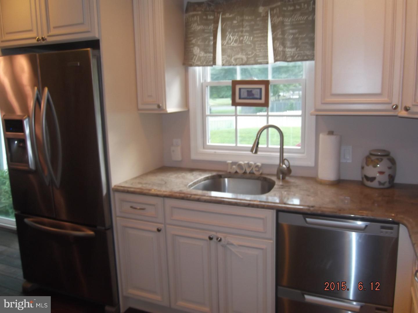 16 Miry Brook Road Hamilton, NJ 08690 - Photo 4 of 13