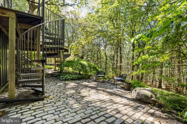$1,695,000 | 2905 Ash Mill Road, Doylestown, PA 18902