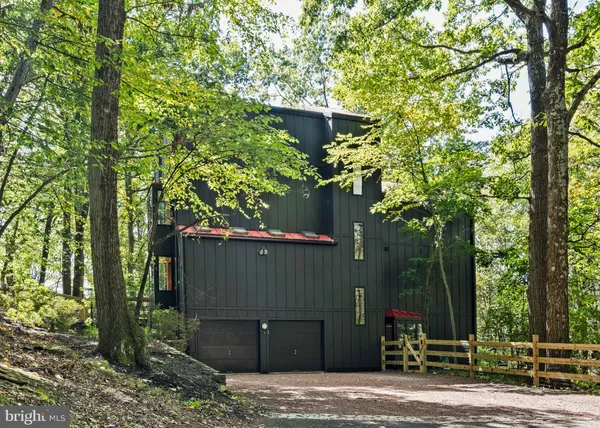 $1,695,000 | 2905 Ash Mill Road, Doylestown, PA 18902