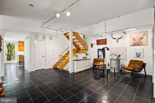 $1,695,000 | 2905 Ash Mill Road, Doylestown, PA 18902