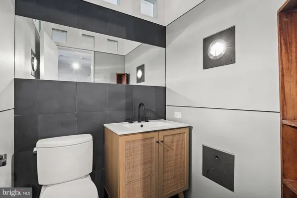 $1,695,000 | 2905 Ash Mill Road, Doylestown, PA 18902