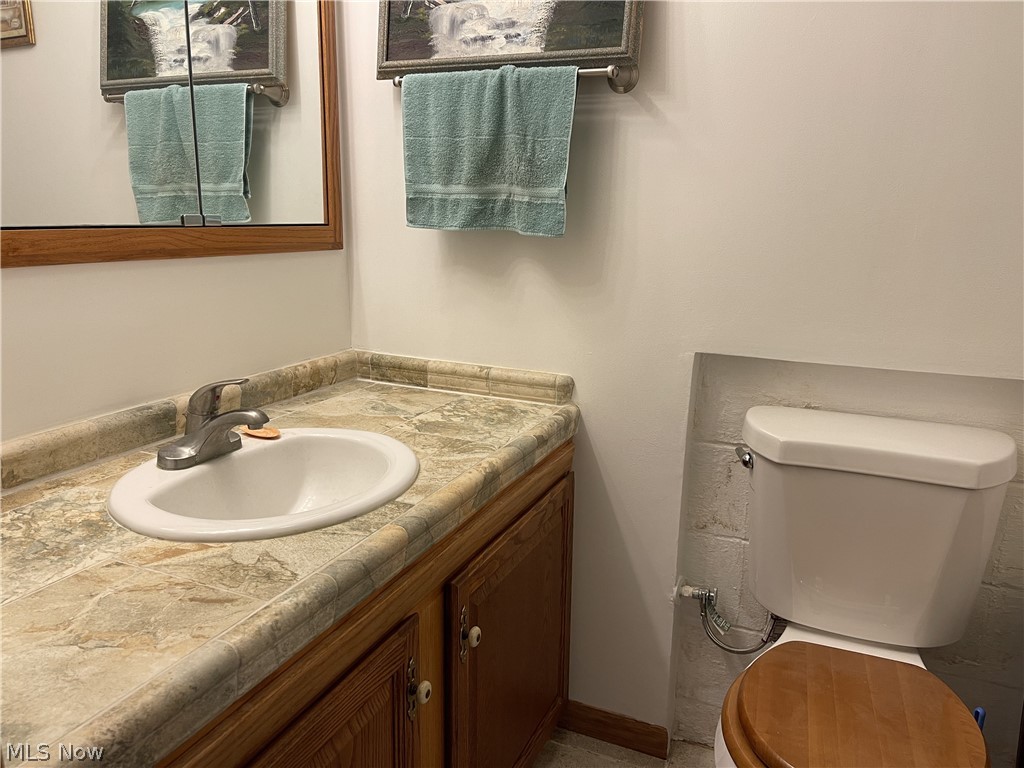 905 West Union Road Norwich, OH 43767 - Photo 23 of 26 basement half bath