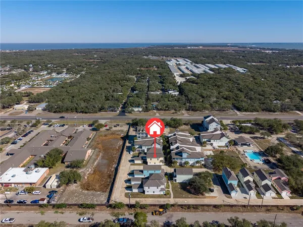 $2,500 | 124 Lavaca, Rockport, TX 78382