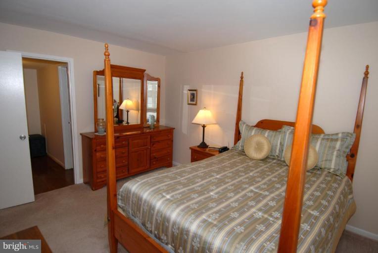 1402 Northgate Square, Unit 2/12B Reston, VA 20190 - Photo 11 of 18 Master Bedroom #2