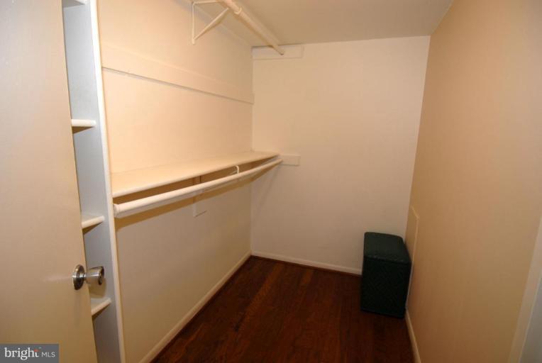 1402 Northgate Square, Unit 2/12B Reston, VA 20190 - Photo 13 of 18 Unique #1