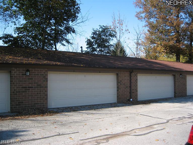 22960 Mastick Road, Unit 104 Cleveland, OH 44126 - Photo 2 of 14
