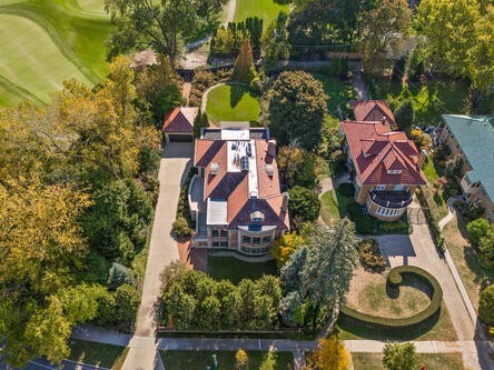 687 Sheridan Road Wilmette, IL 60091 - Photo 2 of 60