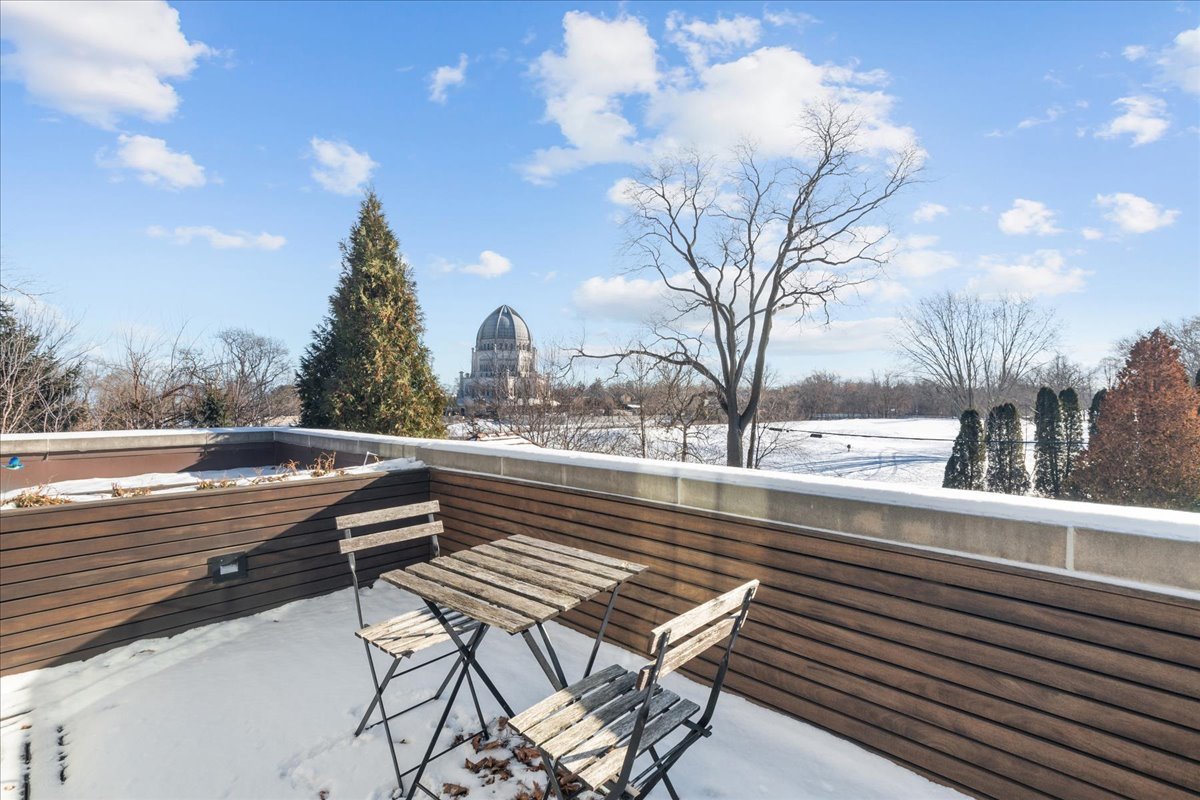 687 Sheridan Road Wilmette, IL 60091 - Photo 36 of 60