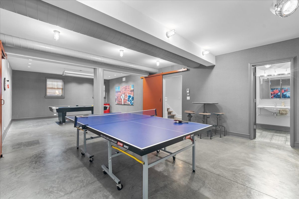 687 Sheridan Road Wilmette, IL 60091 - Photo 50 of 60