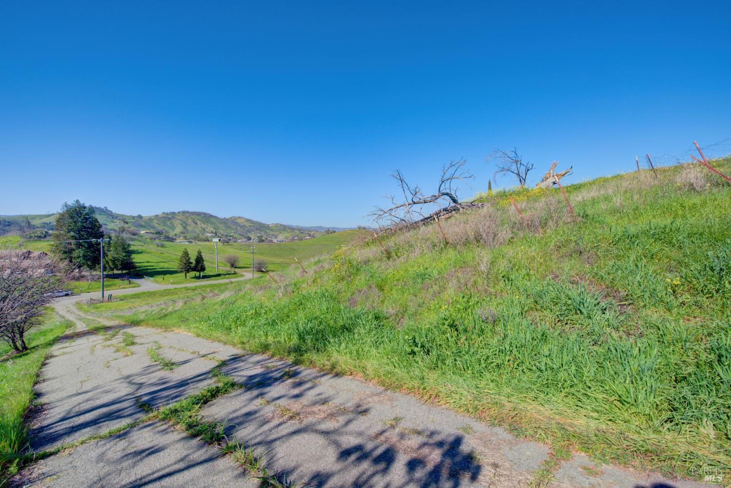 7668 English Hills Road Vacaville, CA 95688 - Photo 53 of 83
