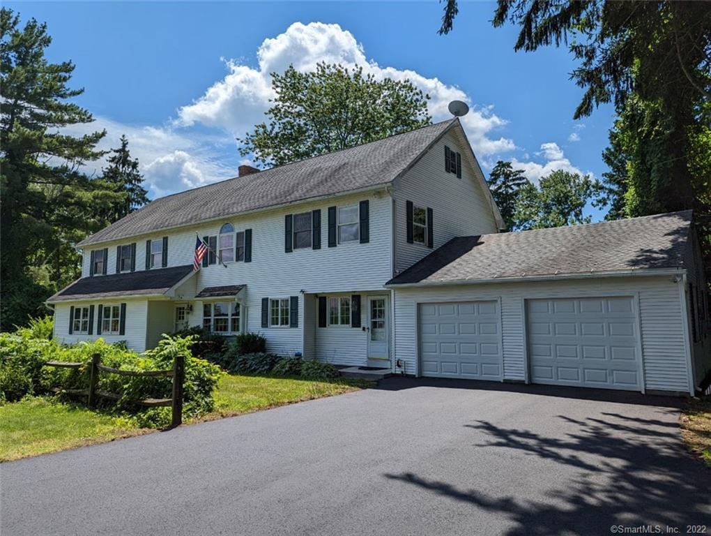 93 Porter Hill Road Middlebury, CT 06762 - Photo 1 of 1 Freshly paved circular driveway