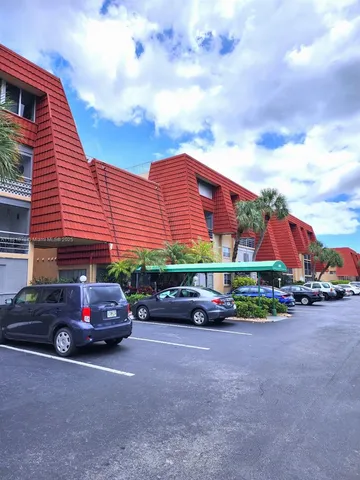 $2,000 | 22615 Southwest 66th Avenue, Unit 312, Boca Raton, FL 33428