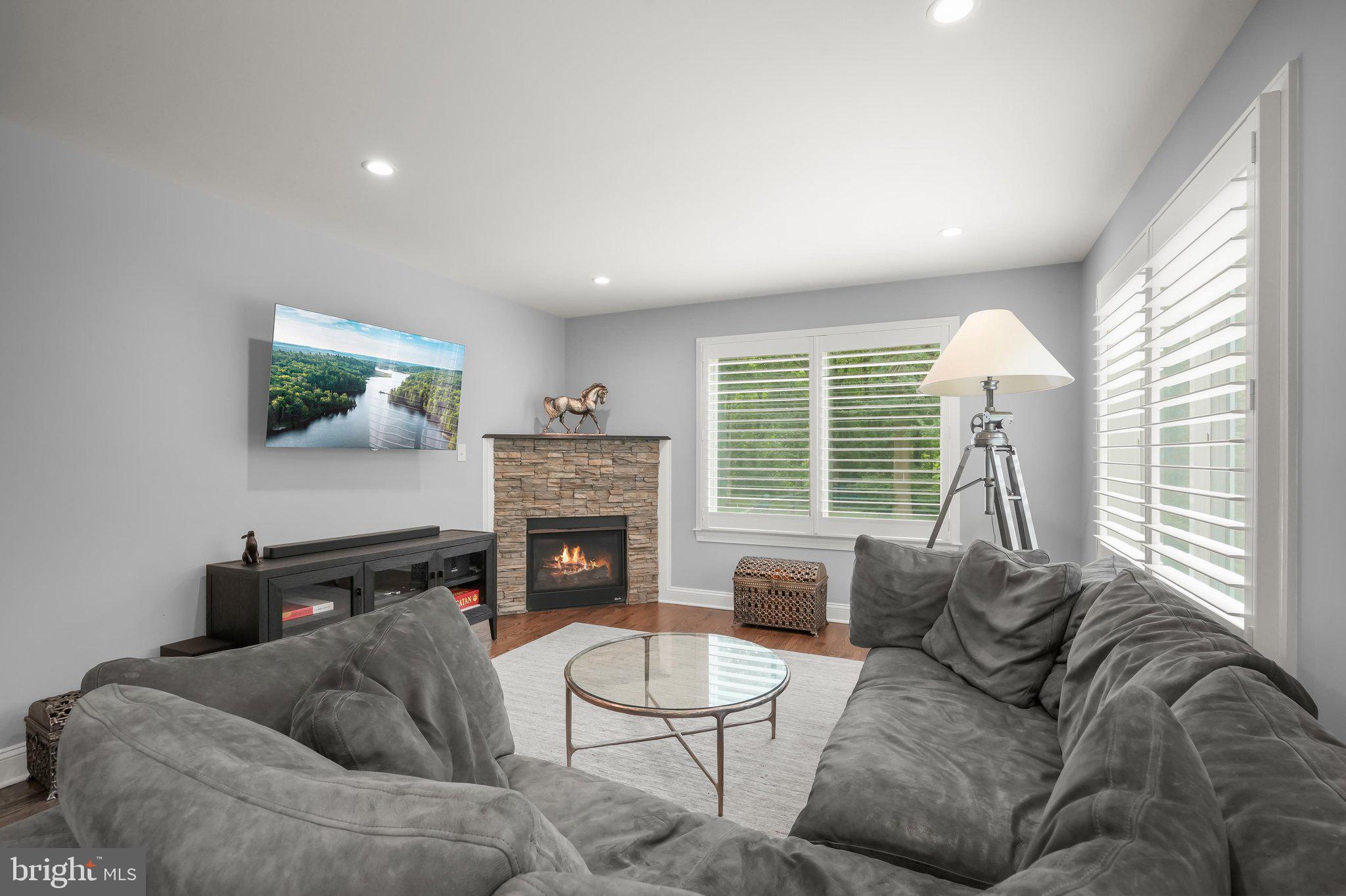 222 South River Clubhouse Road Edgewater, MD 21037 - Photo 23 of 133 Family Room