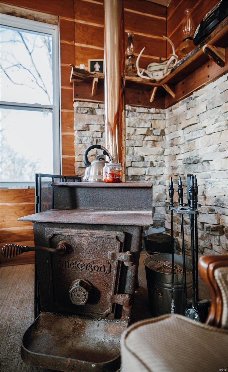 39 County Road 212 Linn, MO 65051 - Photo 11 of 29