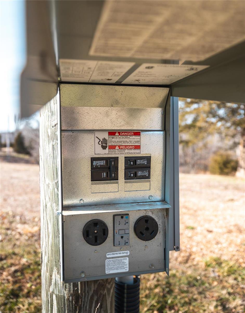 39 County Road 212 Linn, MO 65051 - Photo 5 of 29