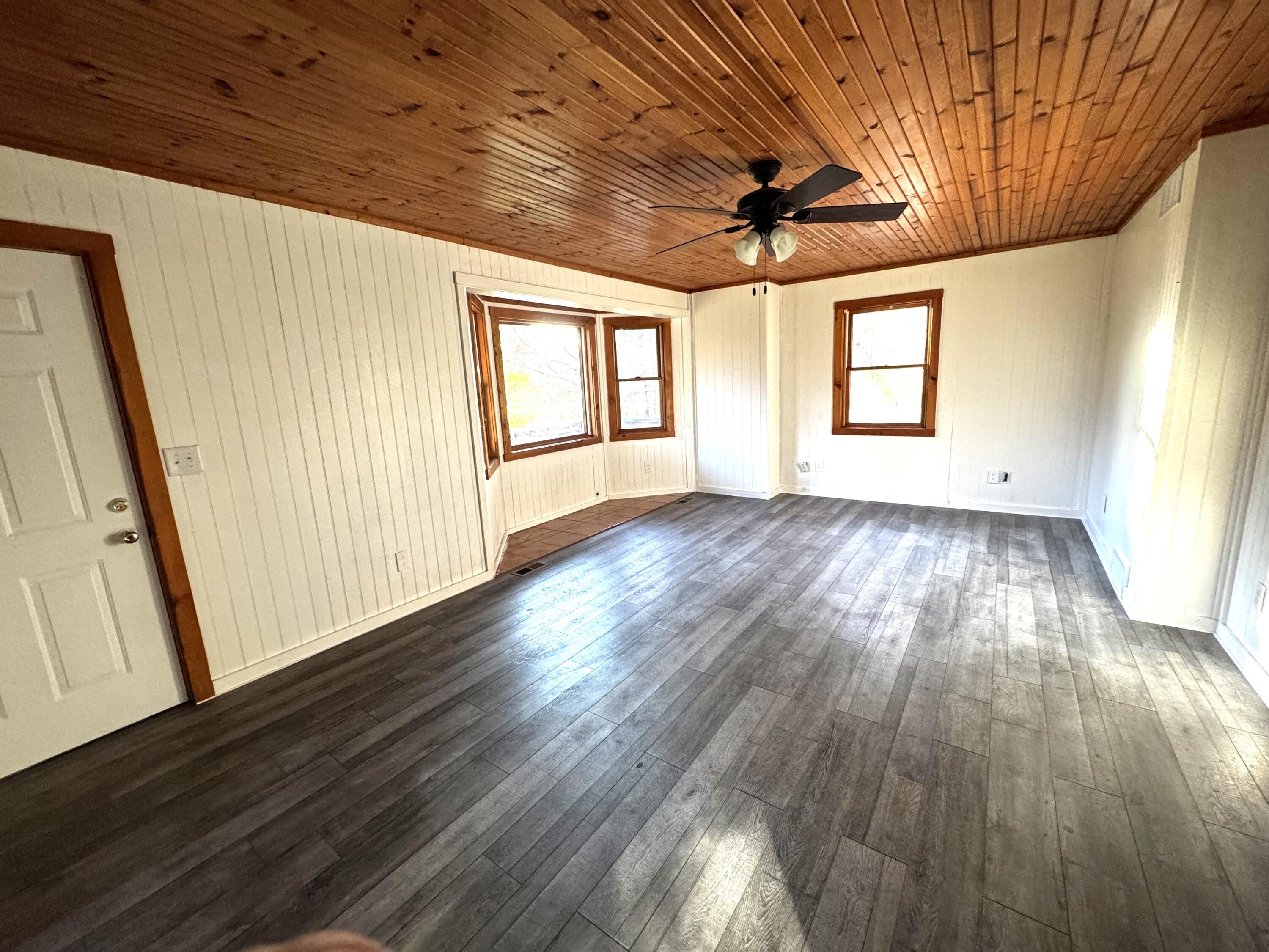3336 Chabot Road Benton Harbor, MI 49022 - Photo 13 of 27 Master Bedroom