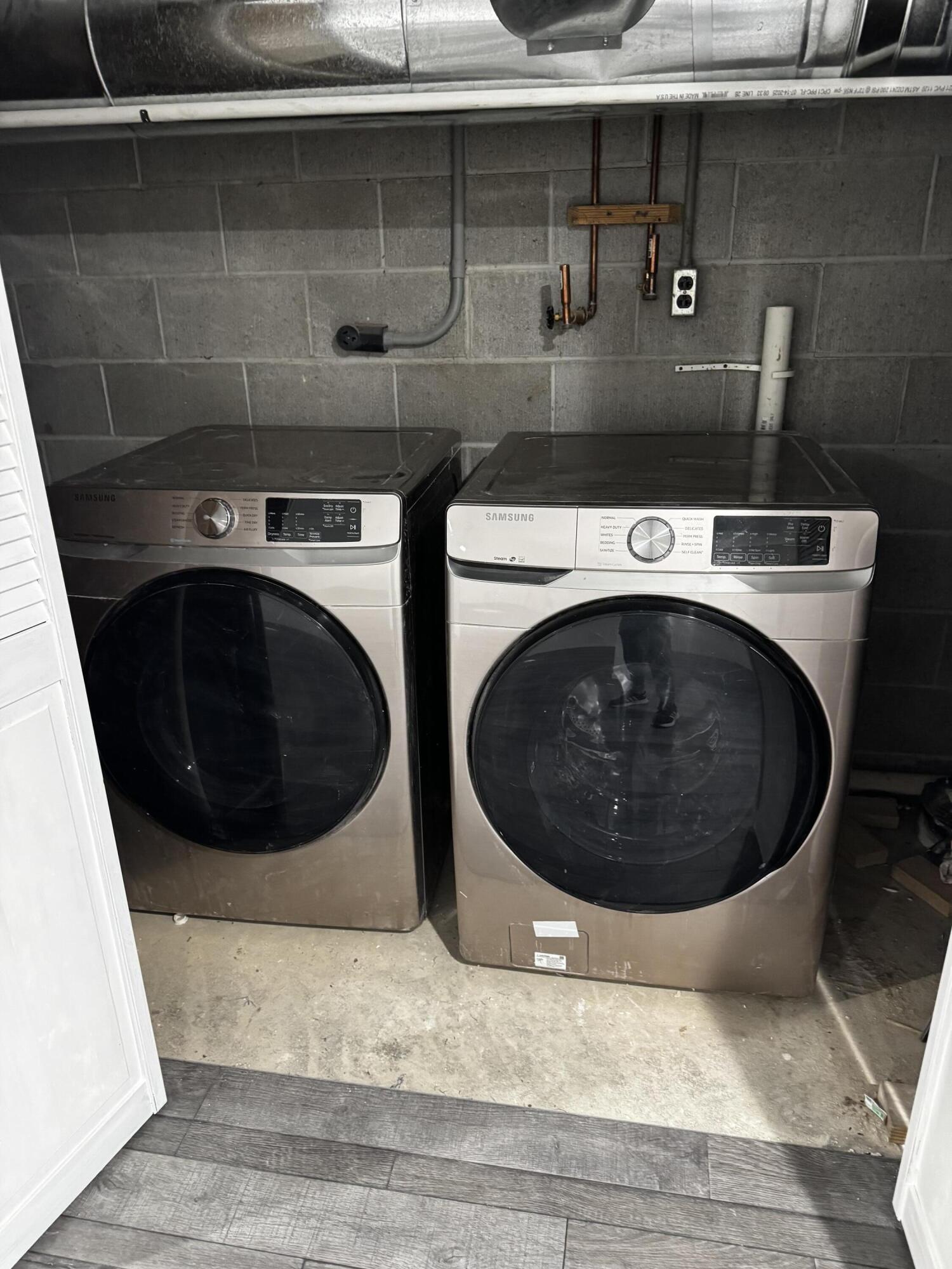 3336 Chabot Road Benton Harbor, MI 49022 - Photo 27 of 27 Washer Dryer