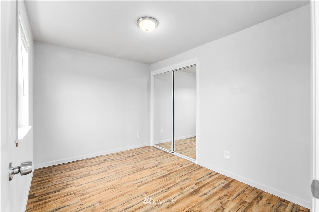 1103 Thompson Street Sumner, WA 98390 - Photo 19 of 29 a view of empty room