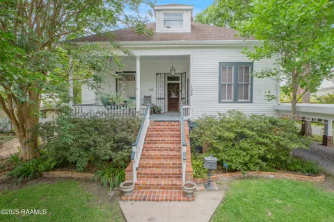 $345,000 | 122 Lee Street, New Iberia, LA 70560