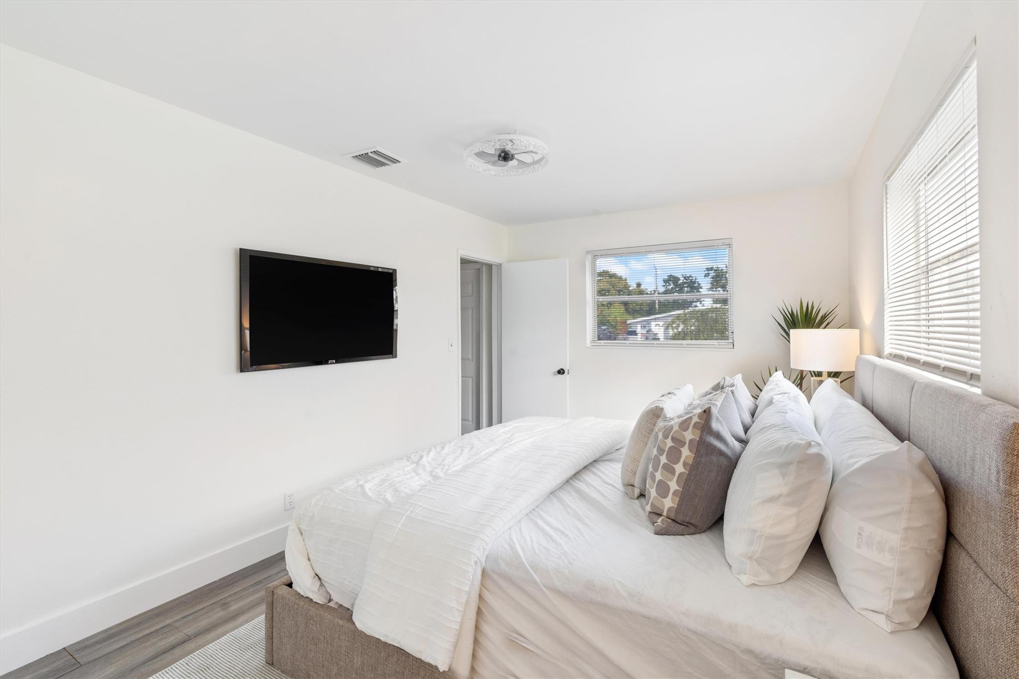 6332 Southwest 2nd Street Pompano Beach, FL 33068 - Photo 11 of 25 Photo 11