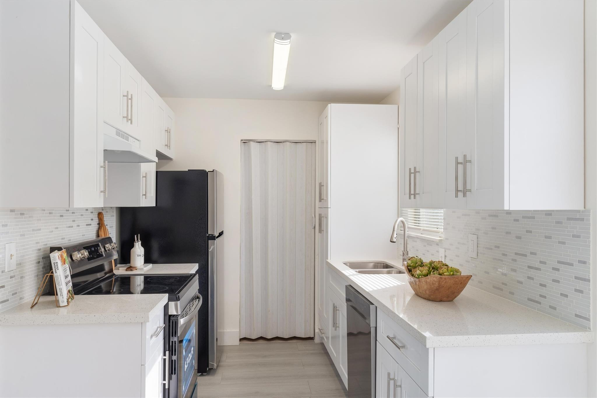 6332 Southwest 2nd Street Pompano Beach, FL 33068 - Photo 5 of 25 Photo 5