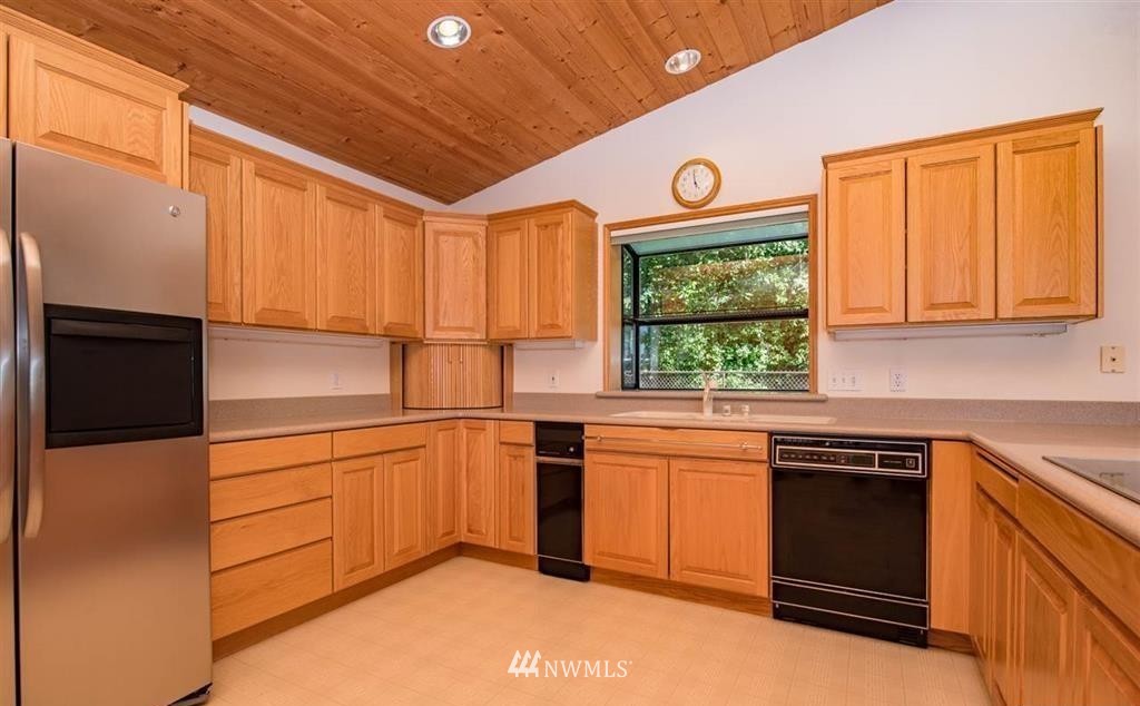 585 Owls Nest Road Sequim, WA 98382 - Photo 8 of 25 Gallery Image 8