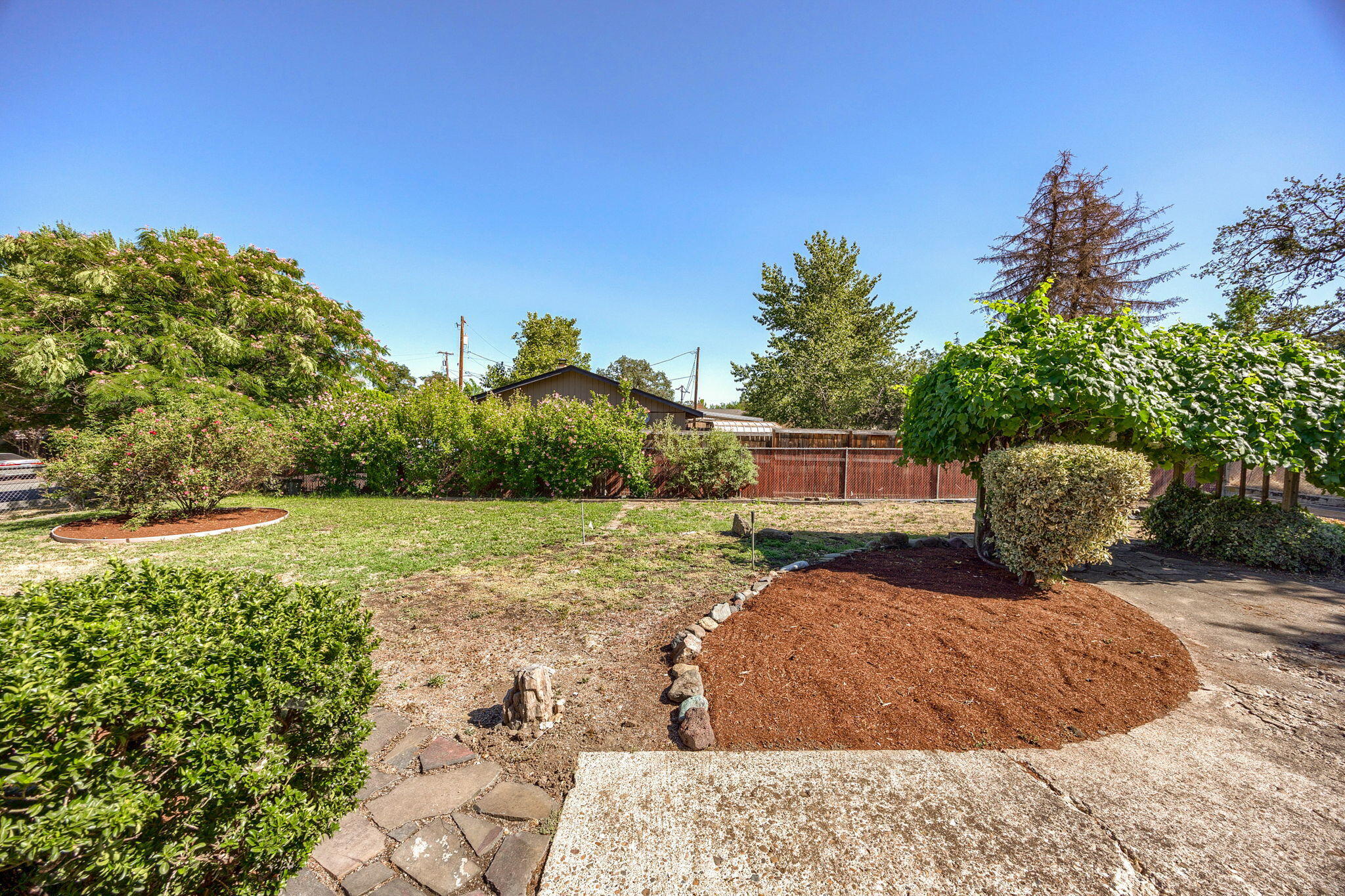 1507 Ridge Way Medford, OR 97504 - Photo 11 of 46 ApxRW (12)