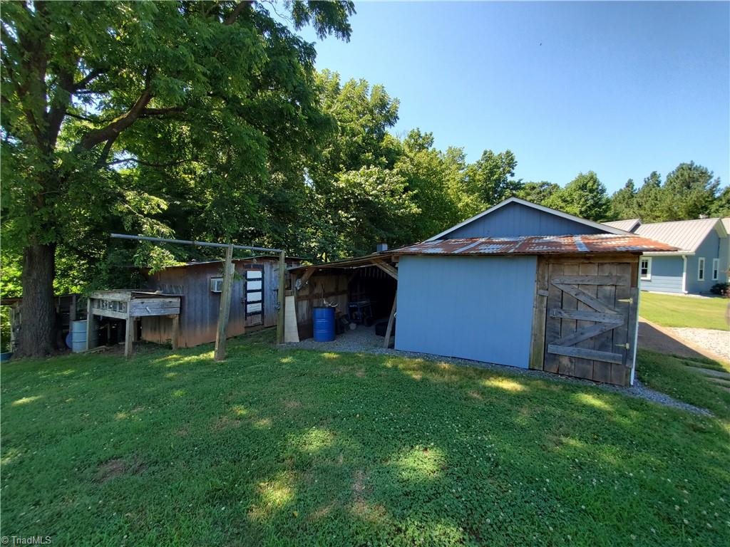 425 Locust Ridge Road State Road, NC 28676 - Photo 13 of 43