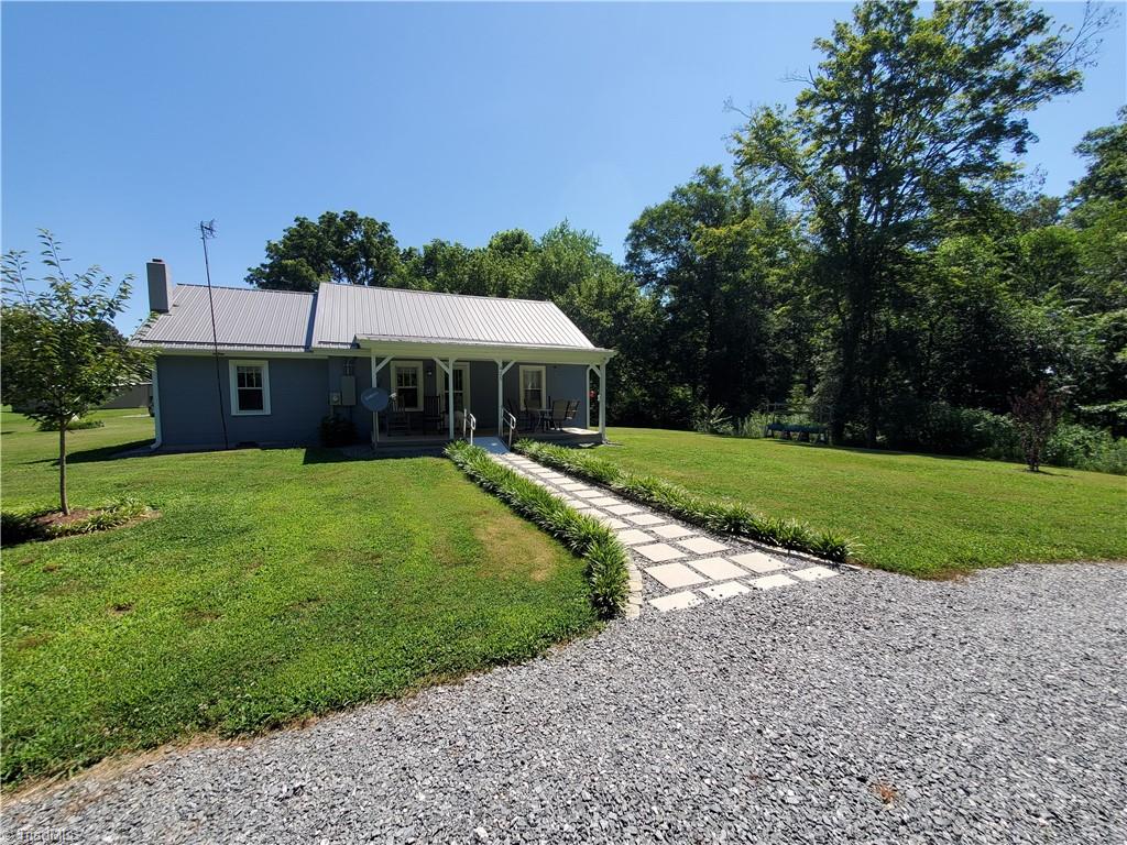 425 Locust Ridge Road State Road, NC 28676 - Photo 4 of 43