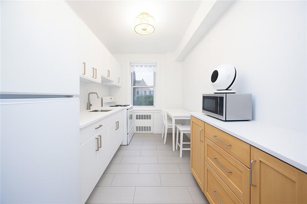 6801 Shore Road, Unit 2T Brooklyn, NY 11220 - Photo 10 of 20