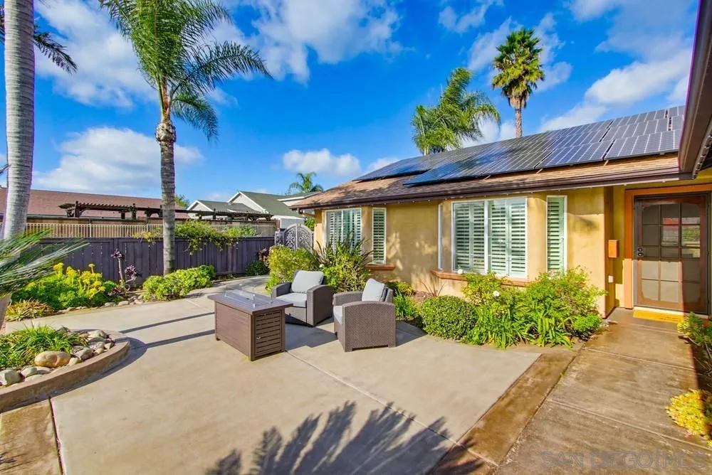 14610 Fairburn Street Poway, CA 92064 - Photo 4 of 44