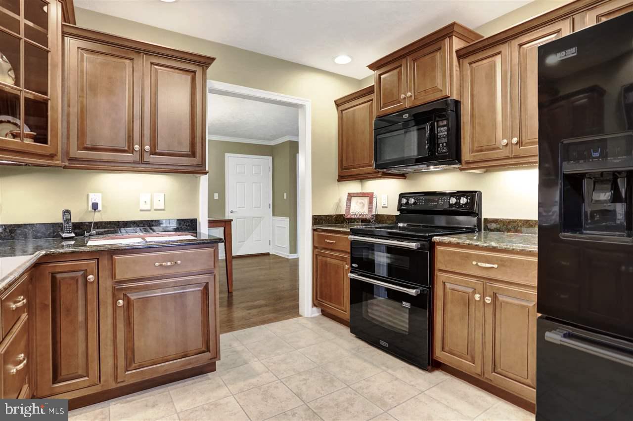 1365 Pleasant View Drive Spring Grove, PA 17362 - Photo 11 of 24 Gallery Image 11