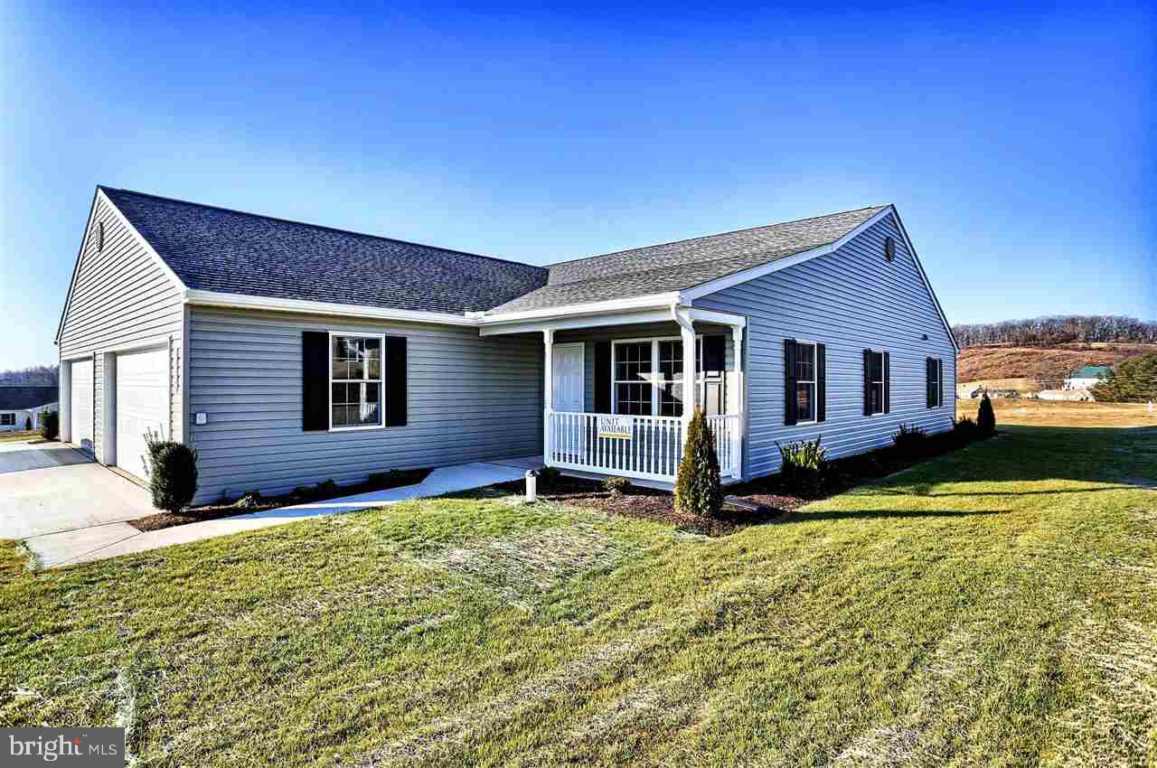 1365 Pleasant View Drive Spring Grove, PA 17362 - Photo 3 of 24 Gallery Image 3