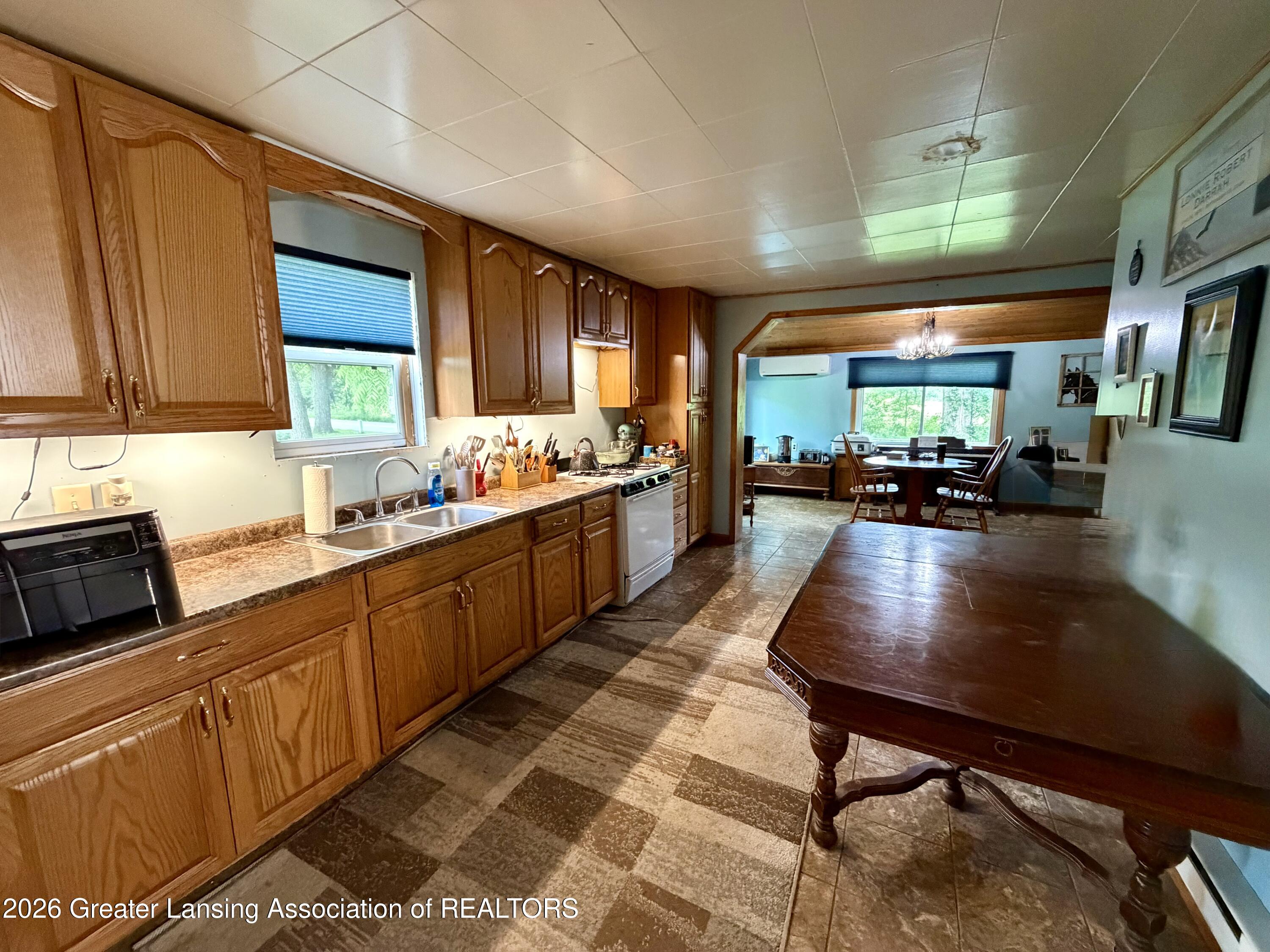 5447 Woods Road Bellevue, MI 49021 - Photo 16 of 62