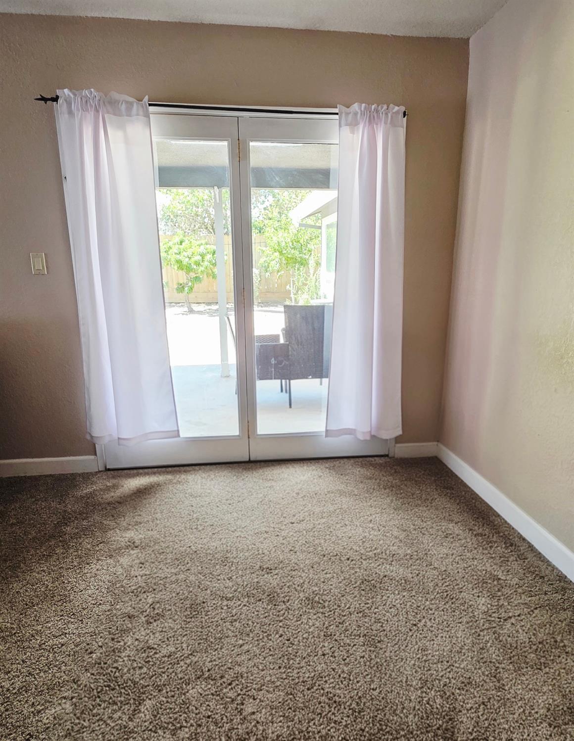 2214 Holt Avenue Sanger, CA 93657 - Photo 20 of 54
