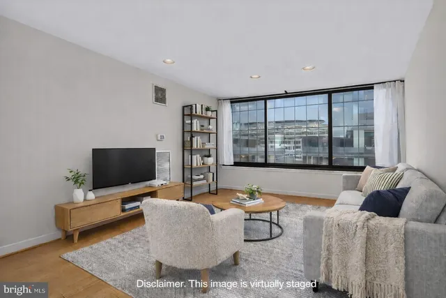 $2,350 | 1301 20th Street Northwest, Unit 1003, Washington, DC 20036