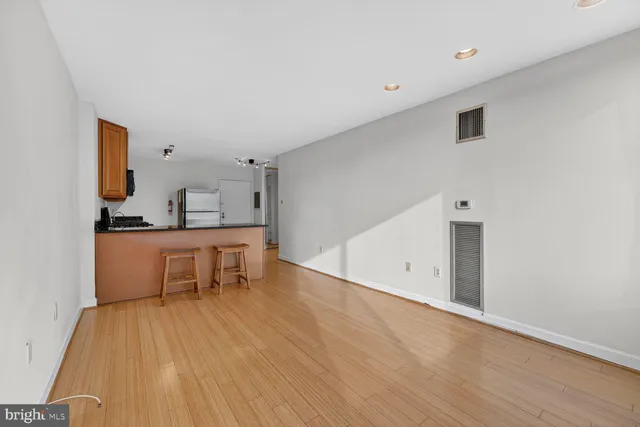 $2,350 | 1301 20th Street Northwest, Unit 1003, Washington, DC 20036