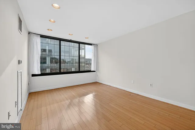 $2,350 | 1301 20th Street Northwest, Unit 1003, Washington, DC 20036