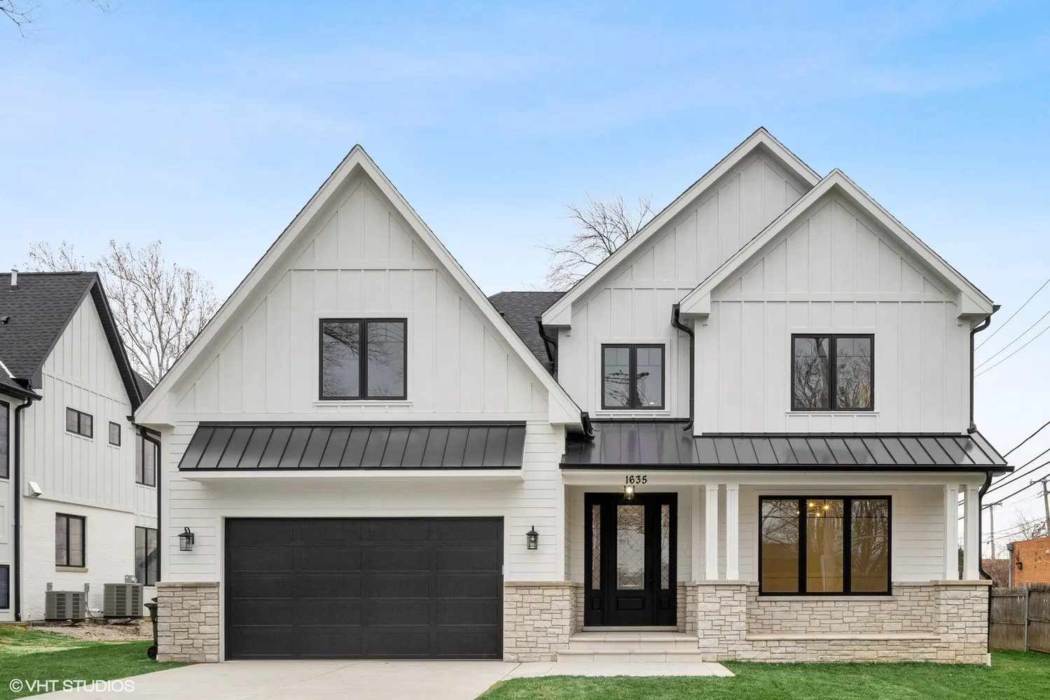 Modern Farmhouse for sale in Illinois