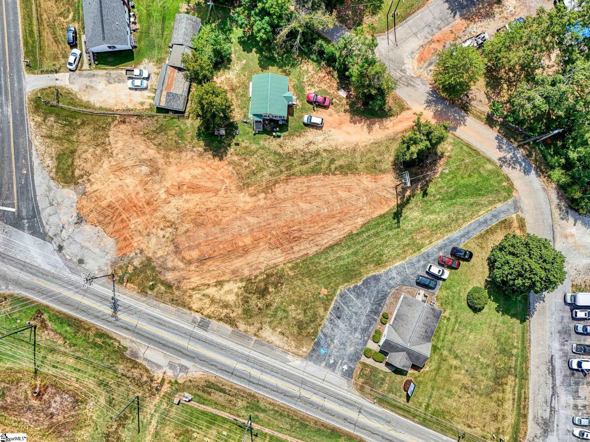 790 East Main Street Laurens, SC 29360 - Photo 3 of 25