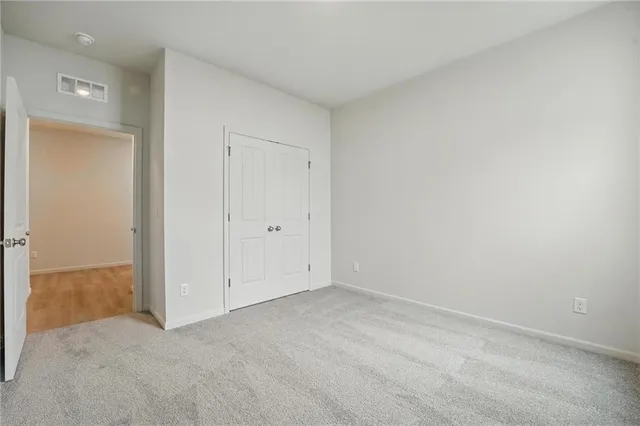 $394,710 | 120 Northwest Mulberry Court, Blue Springs, MO 64064