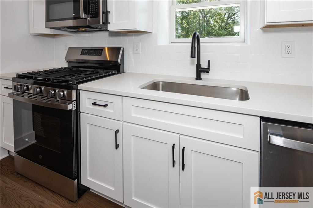 339 Crows Mill Road Fords, NJ 08863 - Photo 14 of 27
