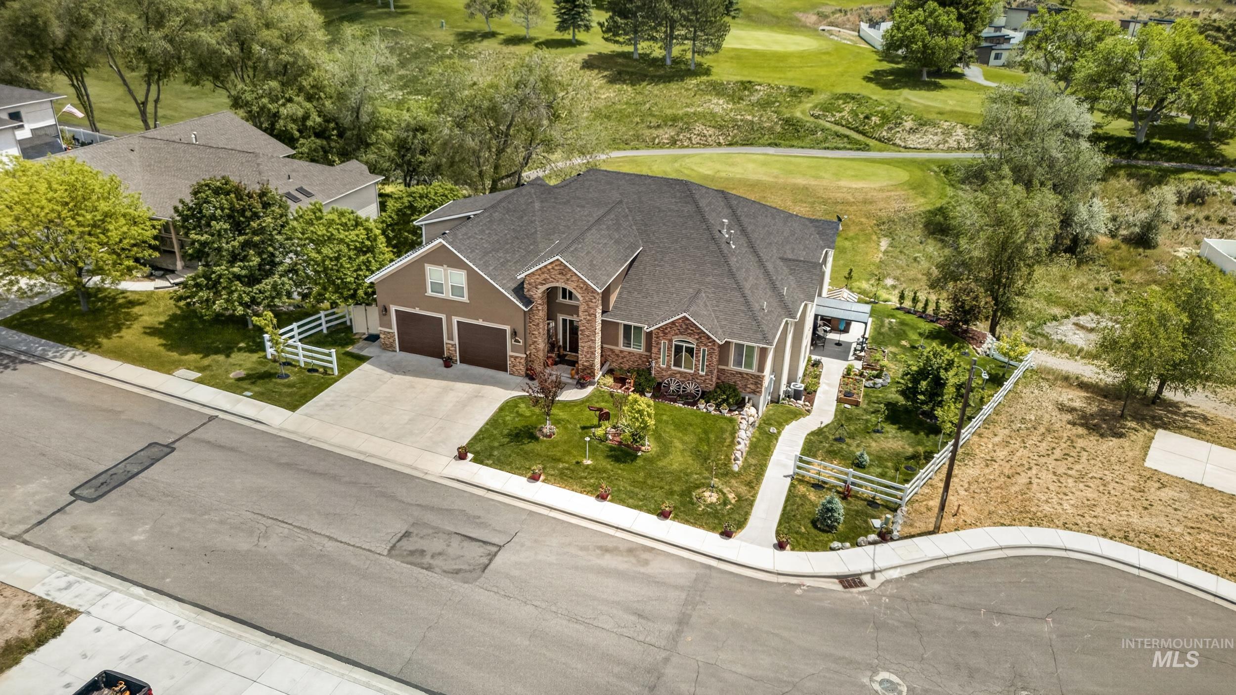 1600 Surprise Valley Road Pocatello, ID 83201 - Photo 3 of 50