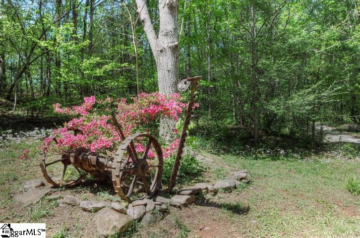 212 Grove Road Pickens, SC 29671 - Photo 5 of 36