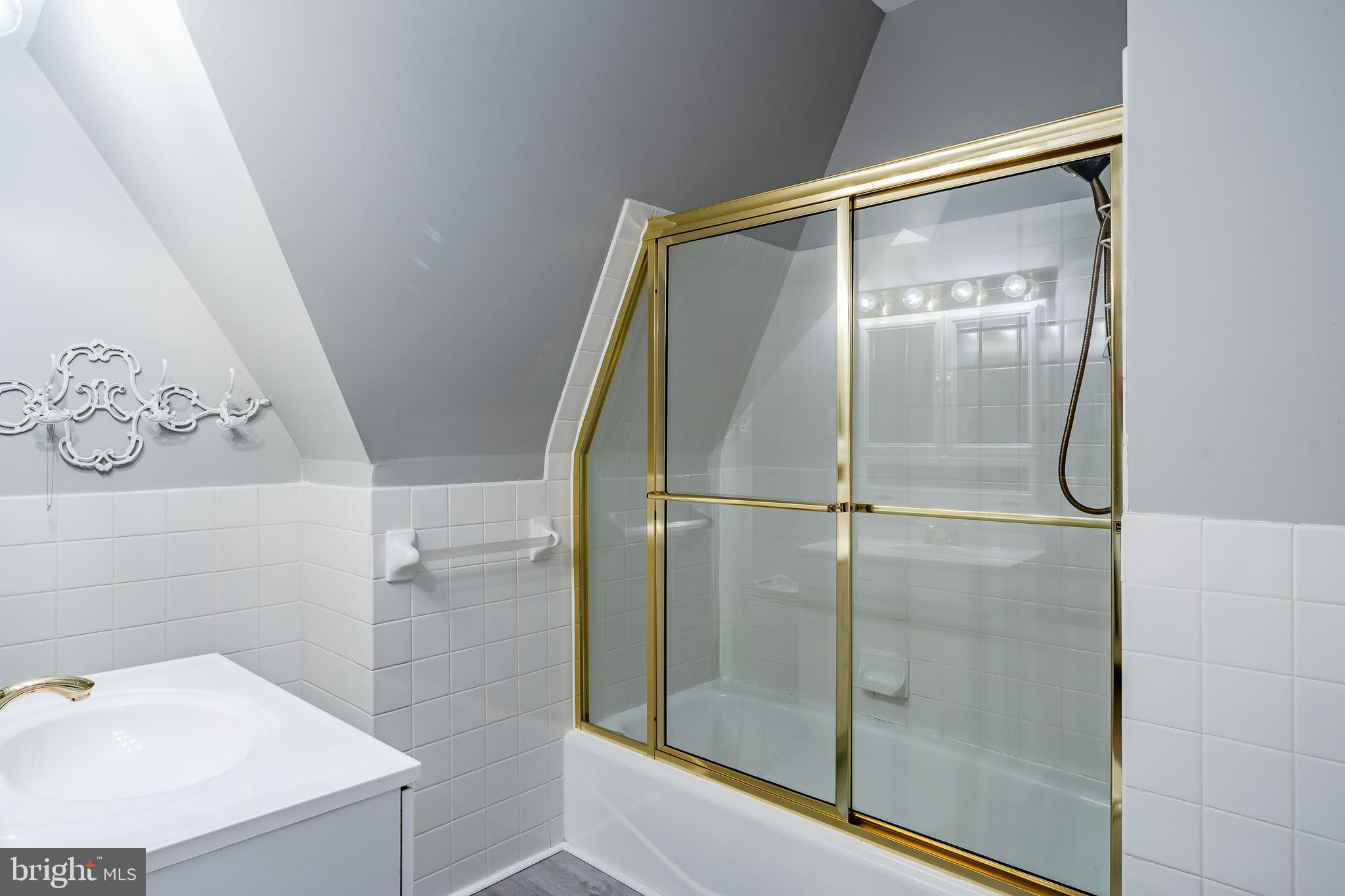 414 Randall Road Wyncote, PA 19095 - Photo 39 of 59 Bathroom