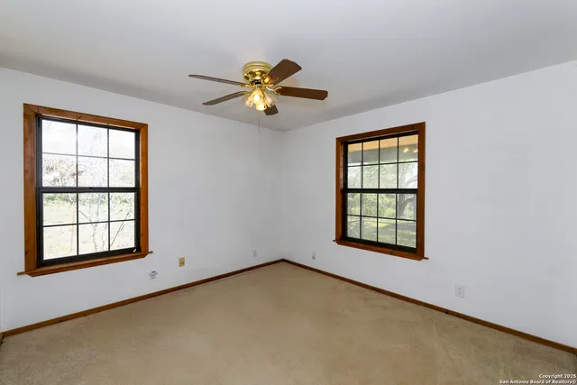 $330,000 | 904 Eagle Creek Drive, Floresville, TX 78114